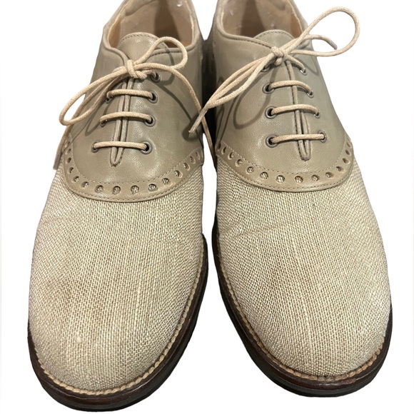 Stuart Weitzman golf Oxford style shoes in excellent newer condition 7.5 - Picture 4 of 7